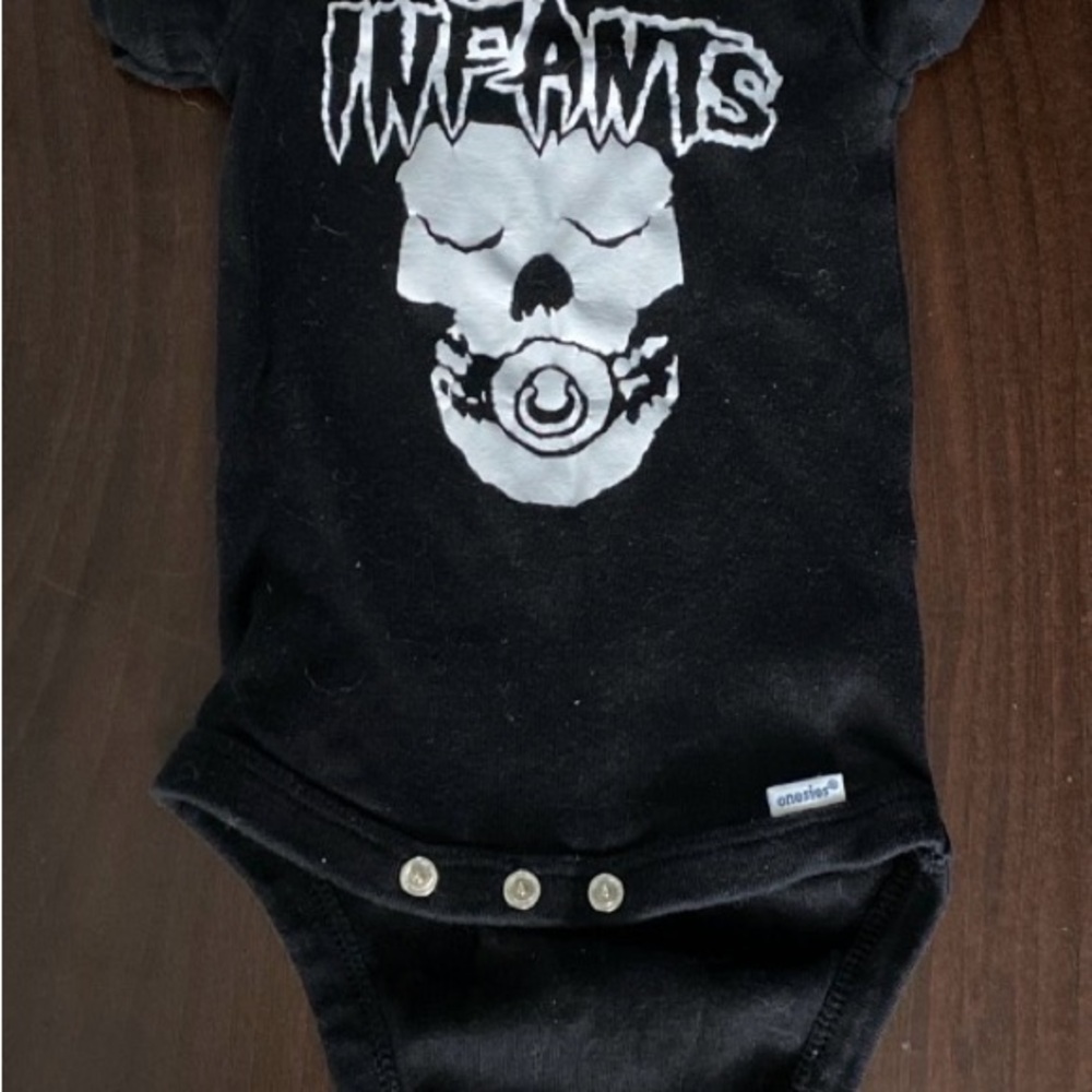 Gerber Black Skull Graphic Bodysuit